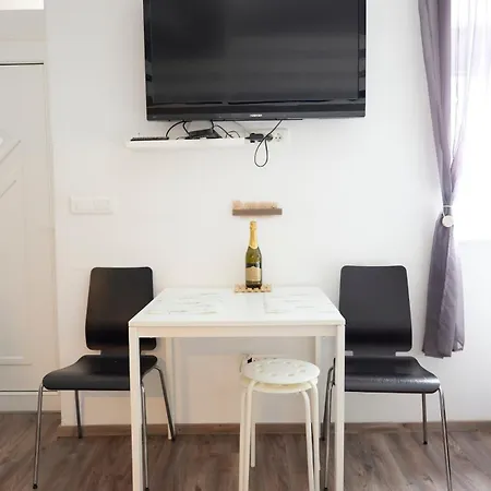 Apartma Lofty Sky Retreat - M&d *